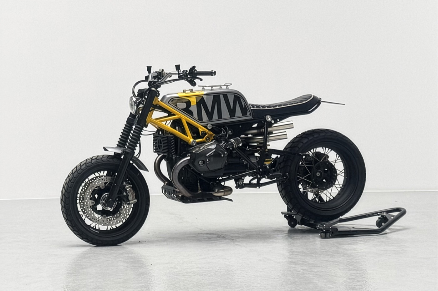 Ravuno R nineT — メインビジュアル